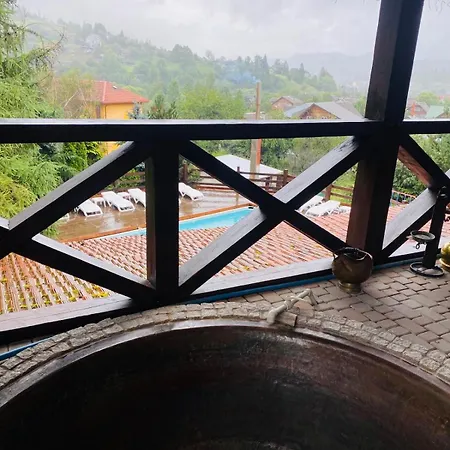 рандеву Konukevi